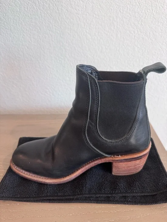 Red Wing Modern Harriet Boot in Black - Picture 7 of 11